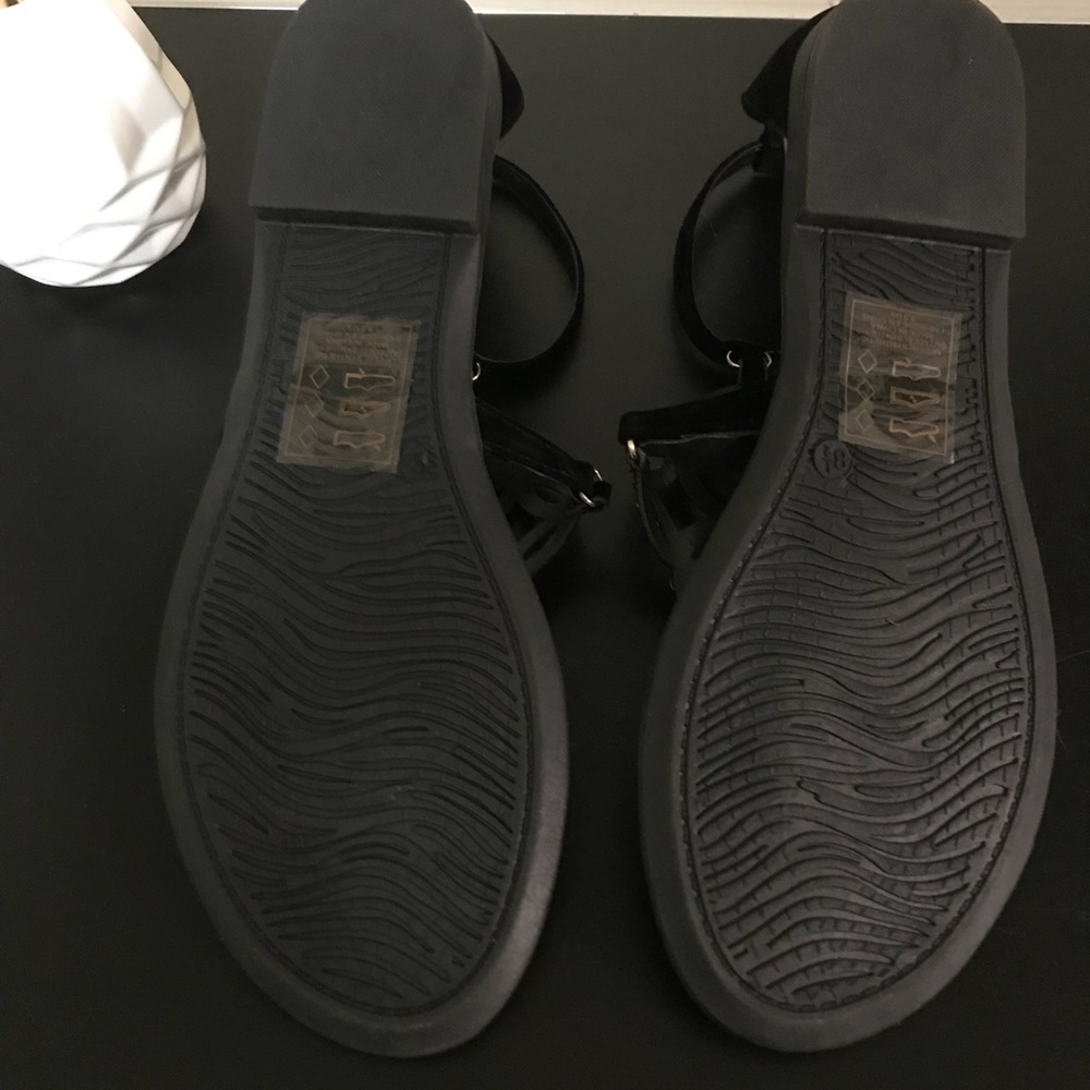 Sandals - Picture 4 of 5